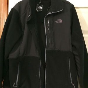 Black Fleece Northface Jacket